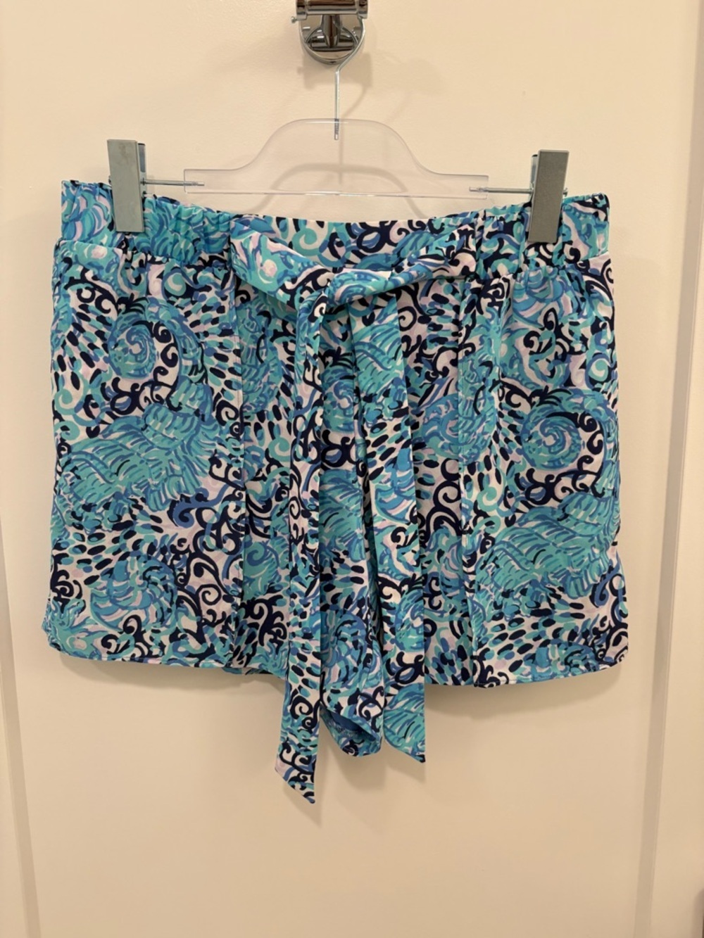Lilly Pulitzer Mylee Tie Front Shorts in Light Aqua Spritz Size 6